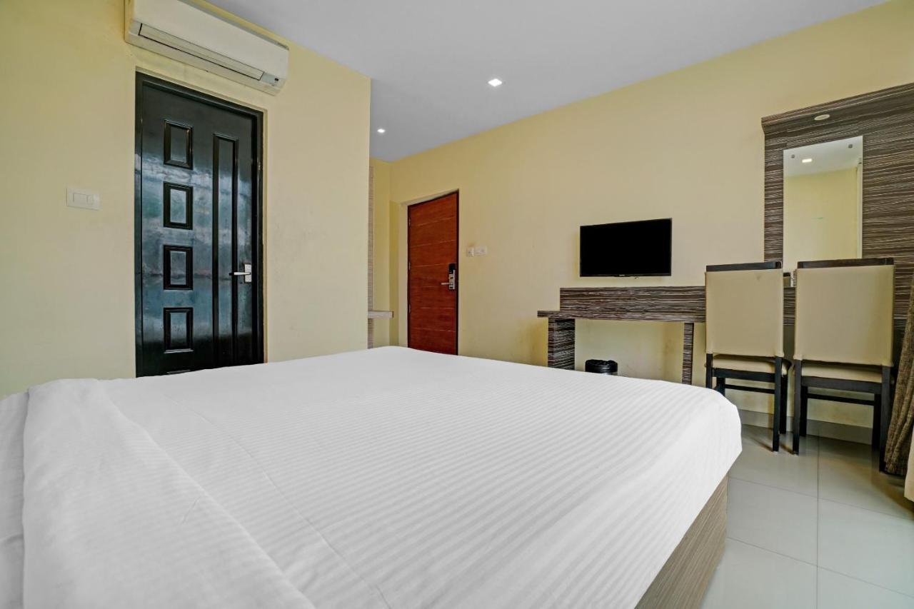 Capital O 87015 Hotel Al Salama Kochi Екстер'єр фото